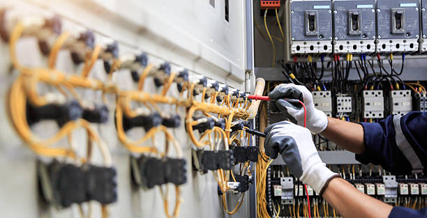 Professional Electrician technician working in Marlborough, MO